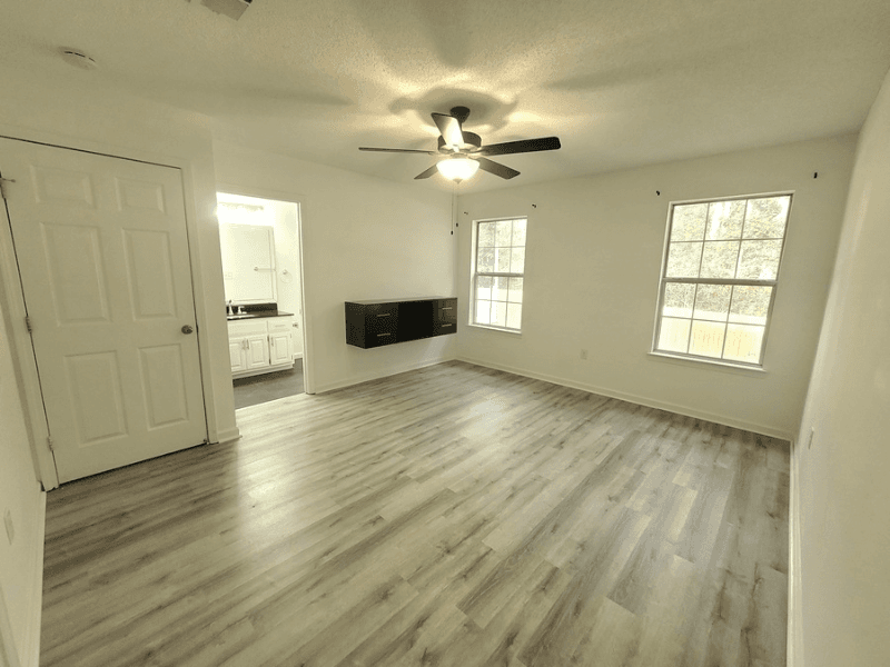 Crestview House: 141 Palmetto Dr