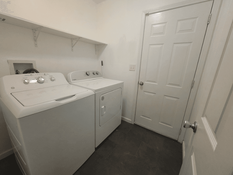 Crestview House: 141 Palmetto Dr