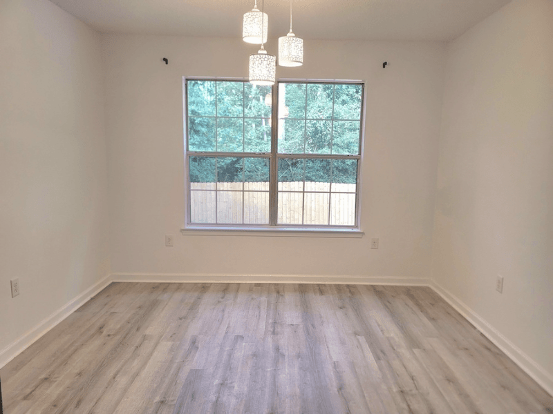 Crestview House: 141 Palmetto Dr