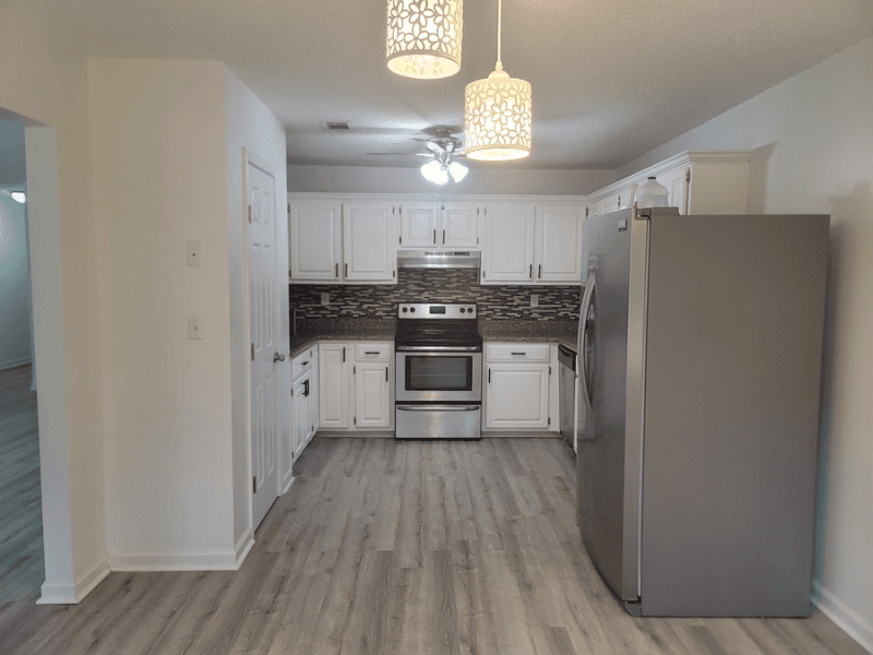 Crestview House: 141 Palmetto Dr