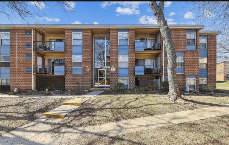 Suitland Condo: 3843 Saint Barnabas Rd