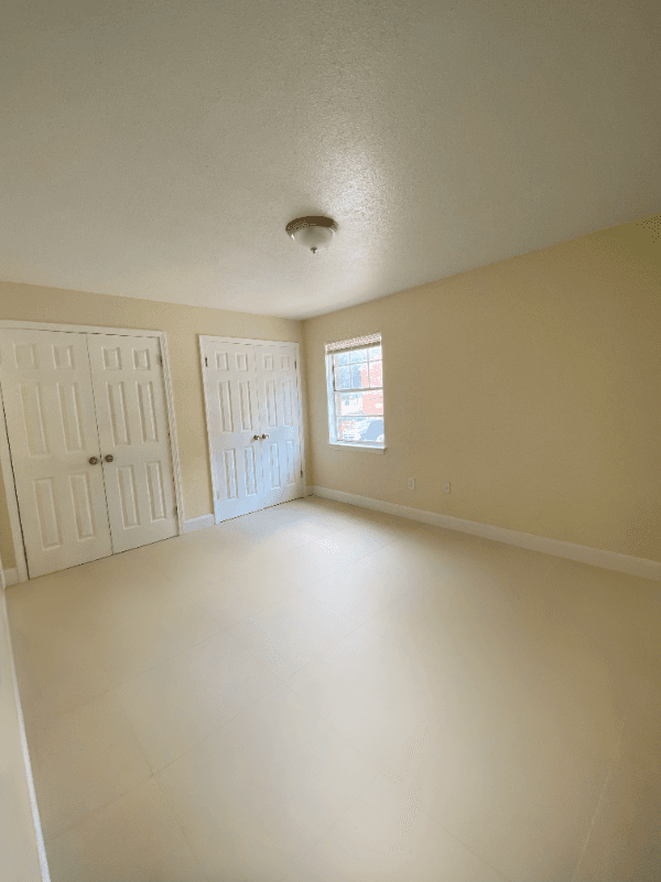 Memphis Apartment: 2295 Candle Wyck Circle