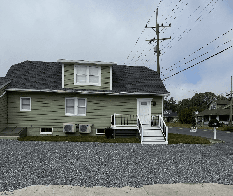 Shady Grove House: 1704 Buchanan trail