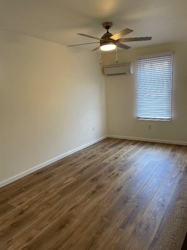 Shady Grove House: 1704 Buchanan trail