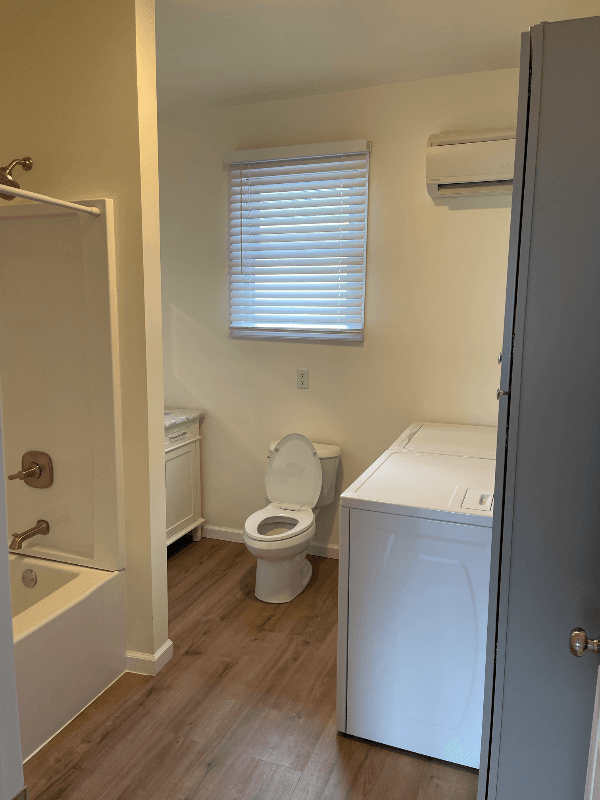 Shady Grove House: 1704 Buchanan trail