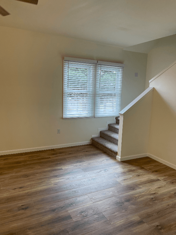 Shady Grove House: 1704 Buchanan trail
