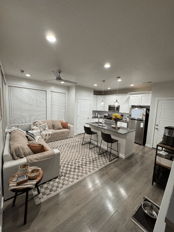 South Jordan Townhome: 11428 S Lake Run Rd