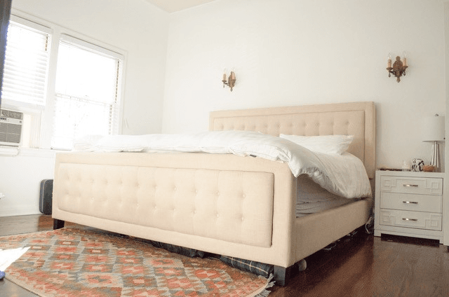Los Angeles Apartment: 655 S Dunsmuir Ave