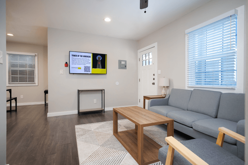 San Antonio Townhome: 118 Delaware Street
