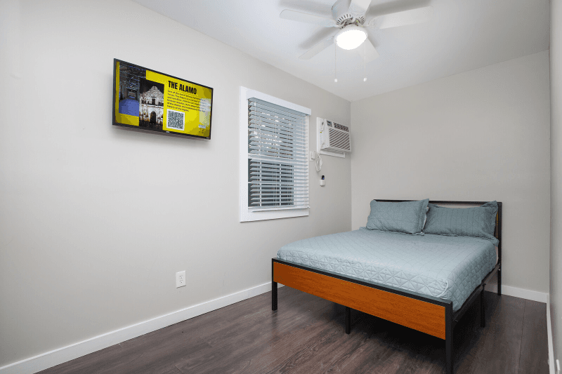 San Antonio Townhome: 118 Delaware Street