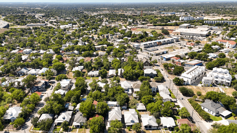 San Antonio Townhome: 118 Delaware Street