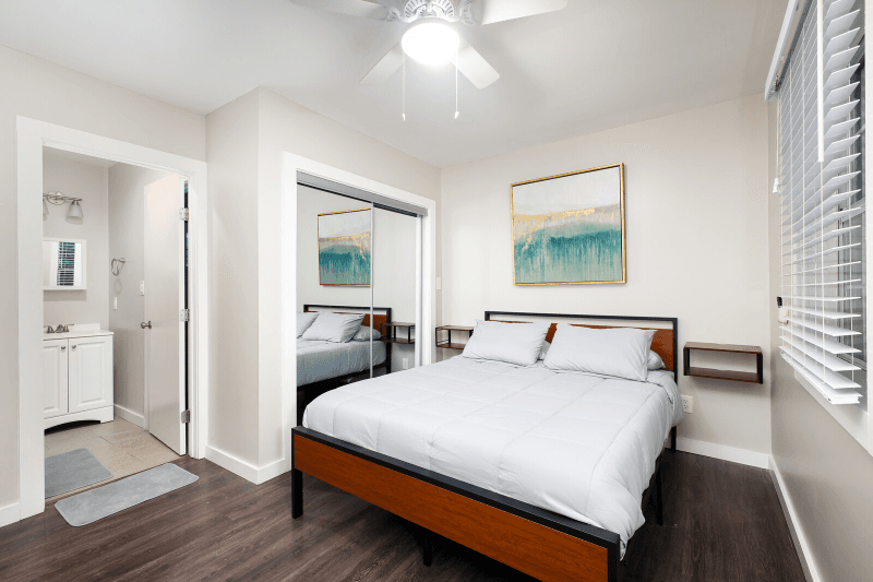 San Antonio Townhome: 118 Delaware Street