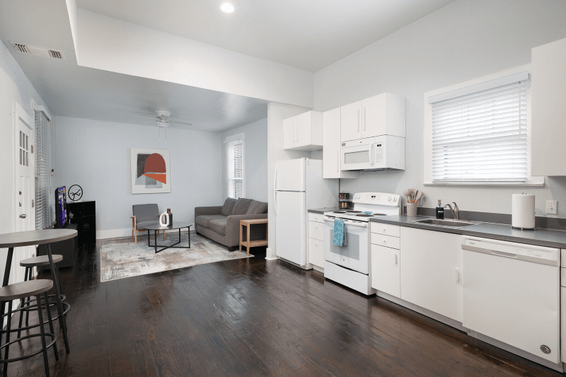 San Antonio Condo: 118 Delaware Street
