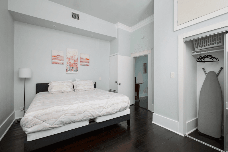 San Antonio Condo: 118 Delaware Street