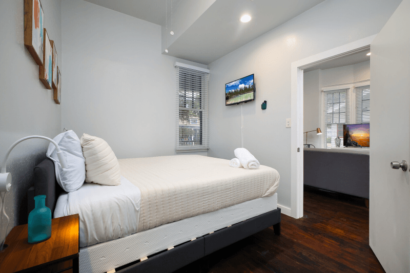 San Antonio Condo: 118 Delaware Street