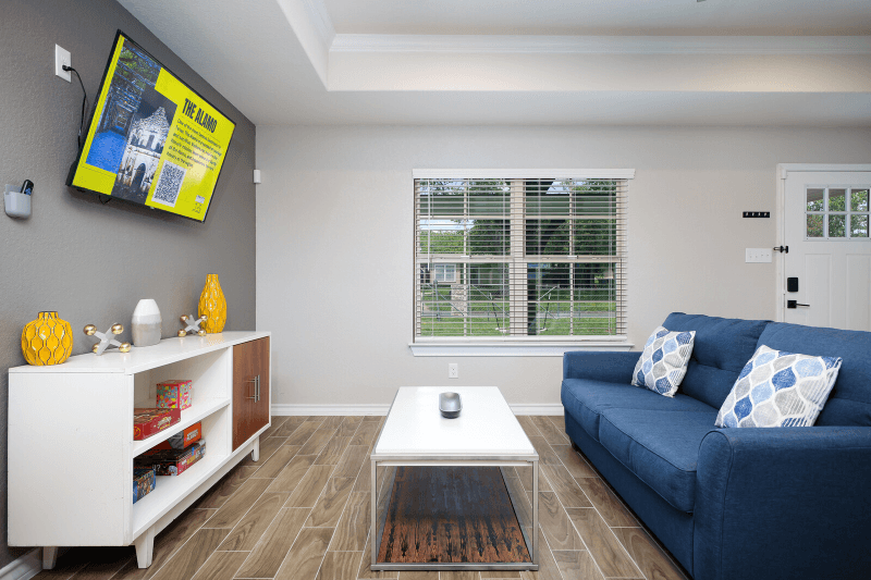 San Antonio House: 350 Rasa Drive