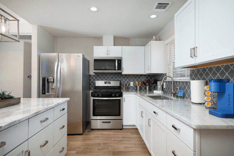 San Antonio House: 350 Rasa Drive
