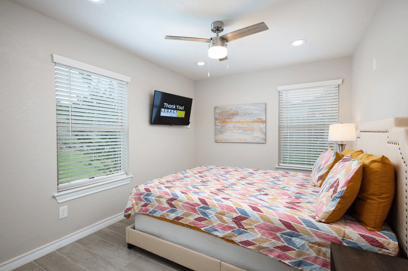 San Antonio House: 350 Rasa Drive