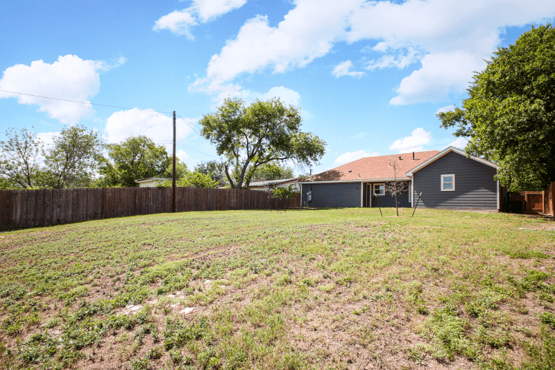 San Antonio House: 350 Rasa Drive