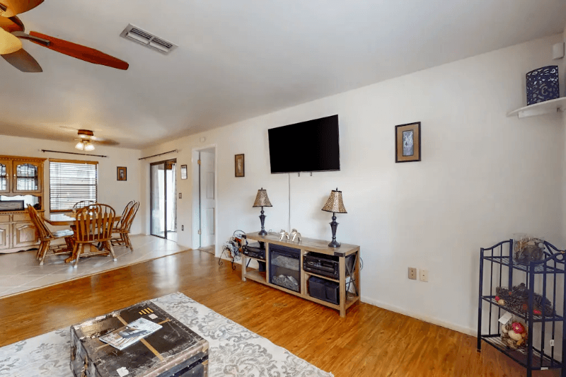 Homosassa House: 2311 s rock crusher road