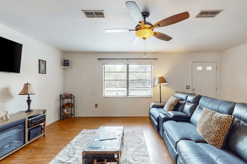 Homosassa House: 2311 s rock crusher road