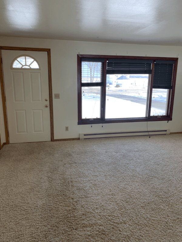 Oshkosh Multiplex: 2633 Shorehaven Lane