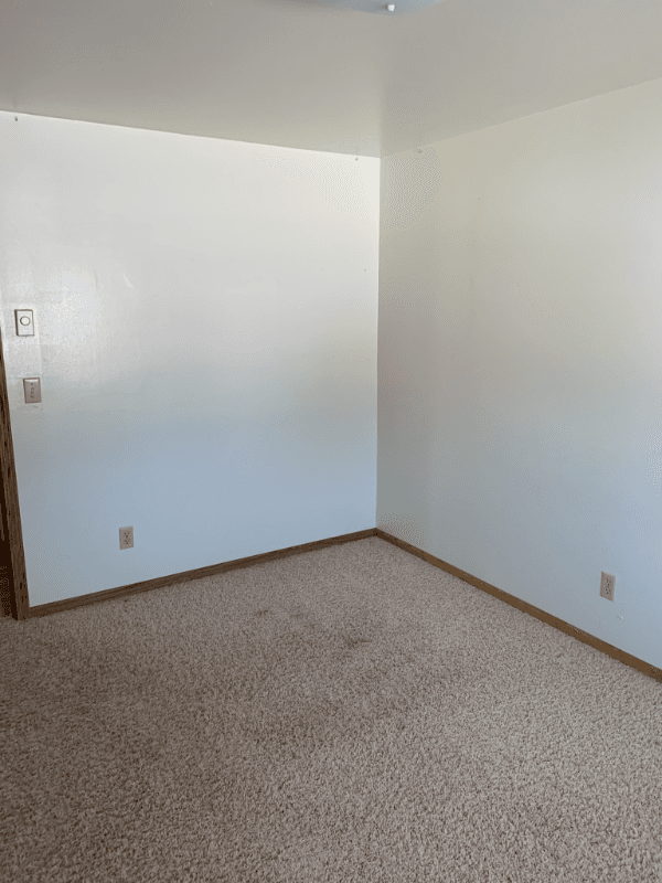 Oshkosh Multiplex: 2633 Shorehaven Lane