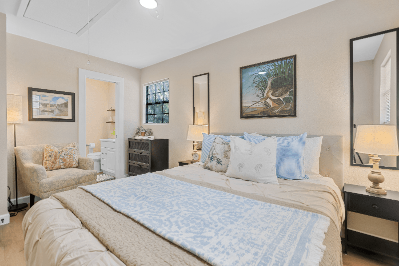 MCKINNEY House: 1505 N College St