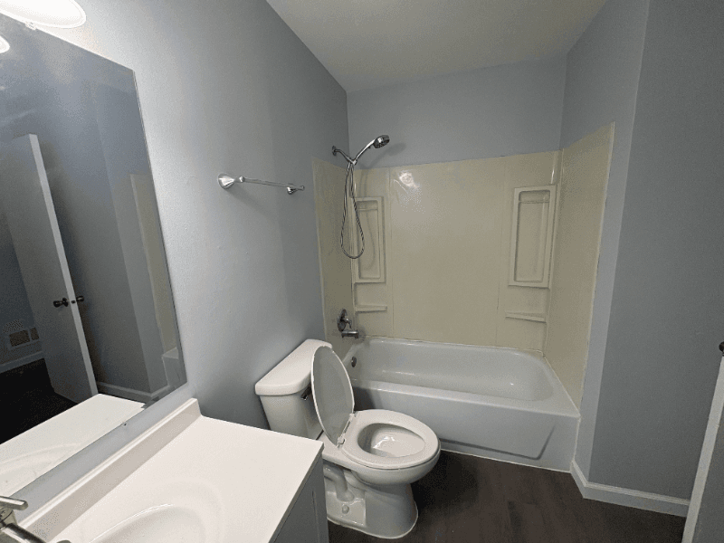 Bartlett Condo: 192 Mary Ct