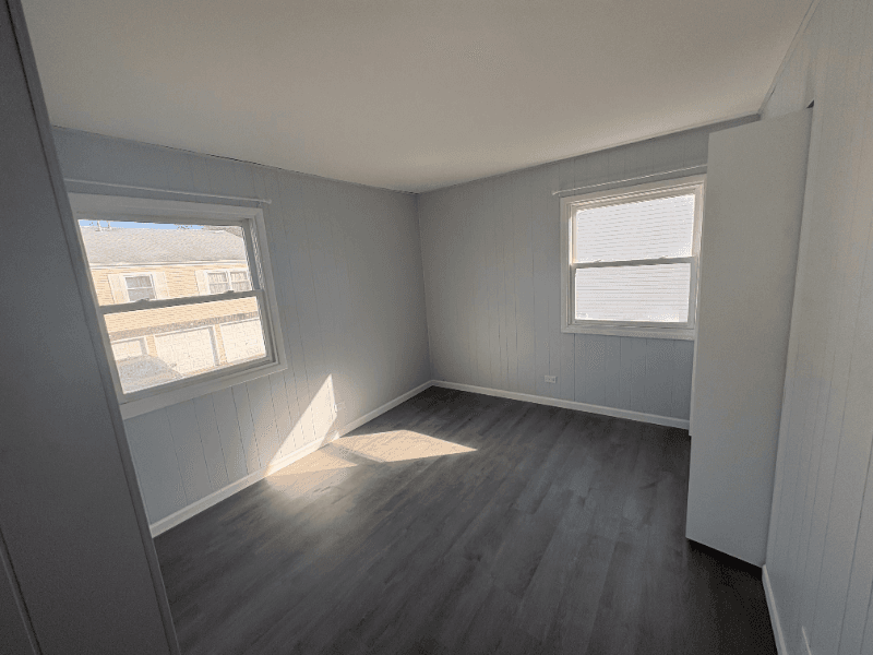 Bartlett Condo: 192 Mary Ct