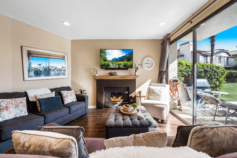 La Quinta House: 54970 Firestone