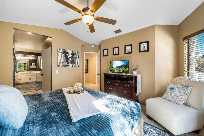 La Quinta House: 54970 Firestone