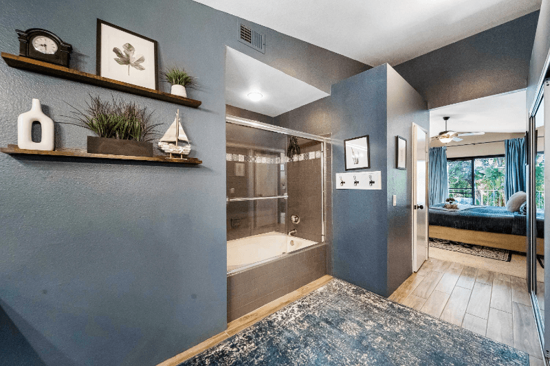 La Quinta House: 54970 Firestone
