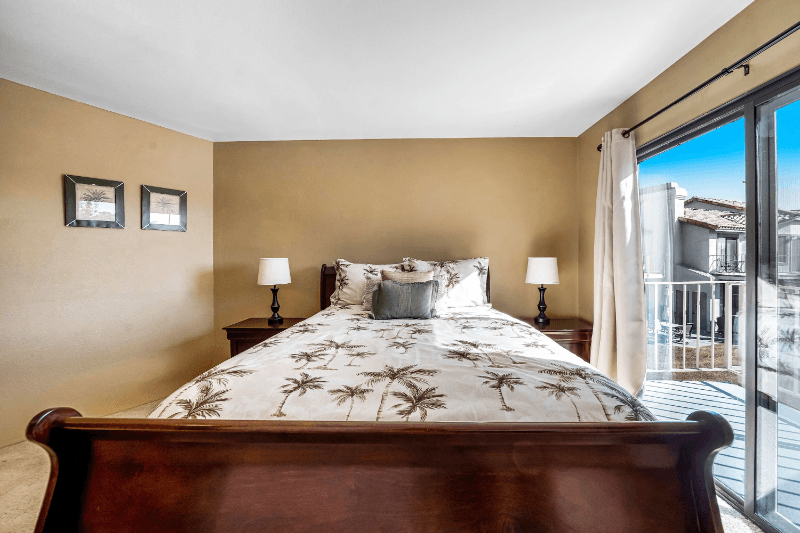 La Quinta House: 54970 Firestone
