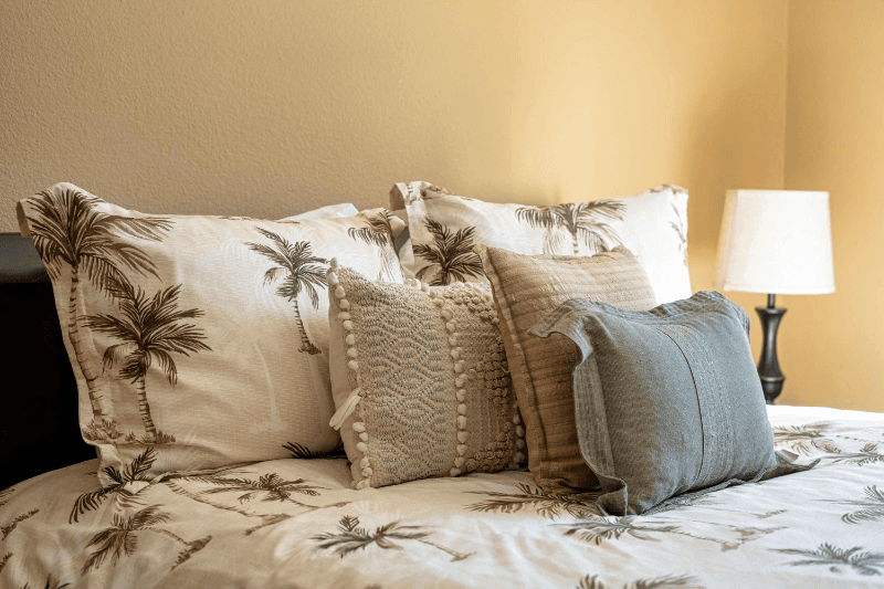 La Quinta House: 54970 Firestone