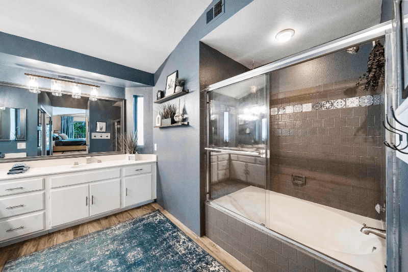 La Quinta House: 54970 Firestone