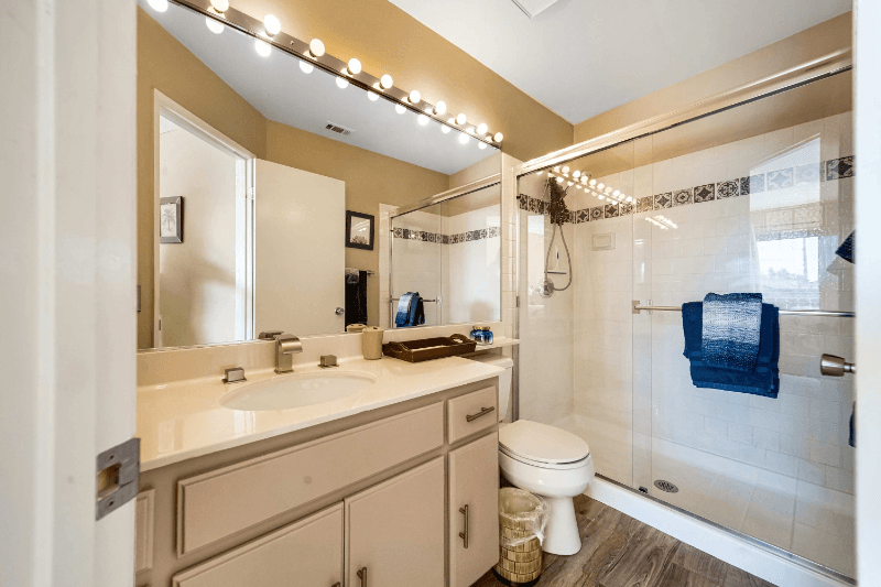 La Quinta House: 54970 Firestone