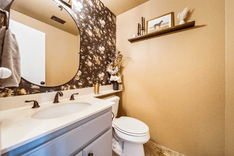 La Quinta House: 54970 Firestone