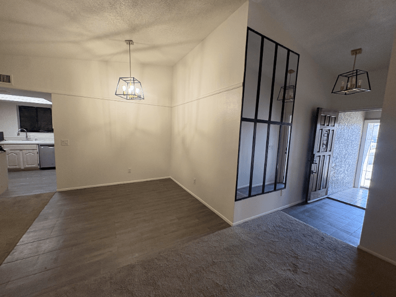 Avondale House: 702 N 1st St.