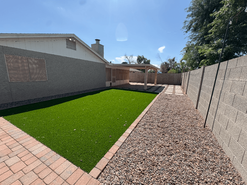 Avondale House: 702 N 1st St.