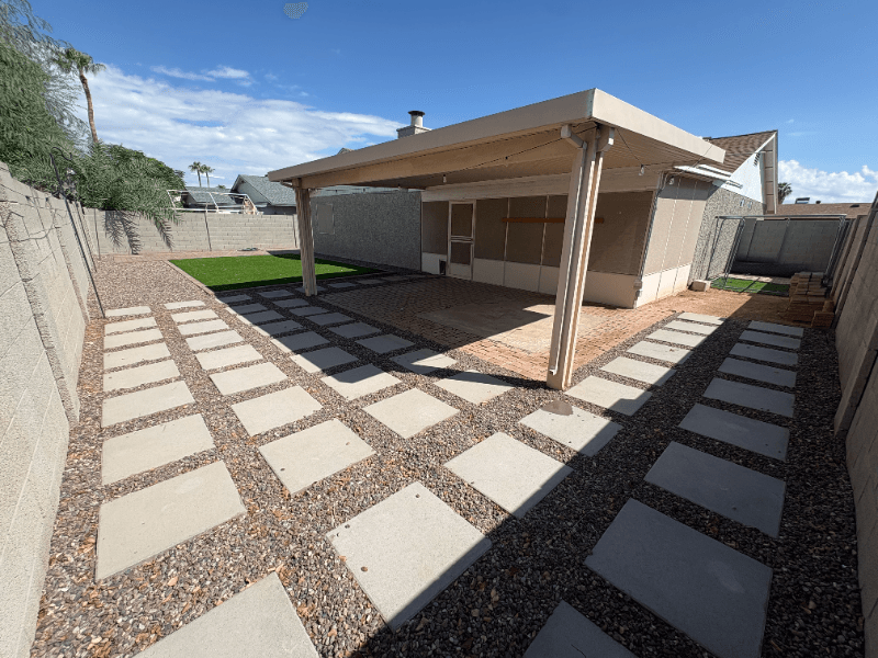 Avondale House: 702 N 1st St.