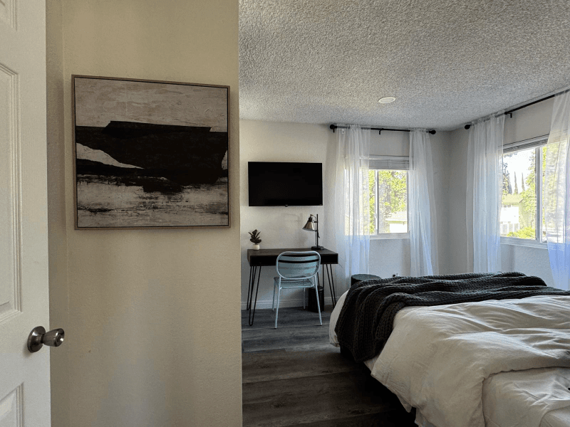 WINNETKA Single Room: 20058 LORNE ST