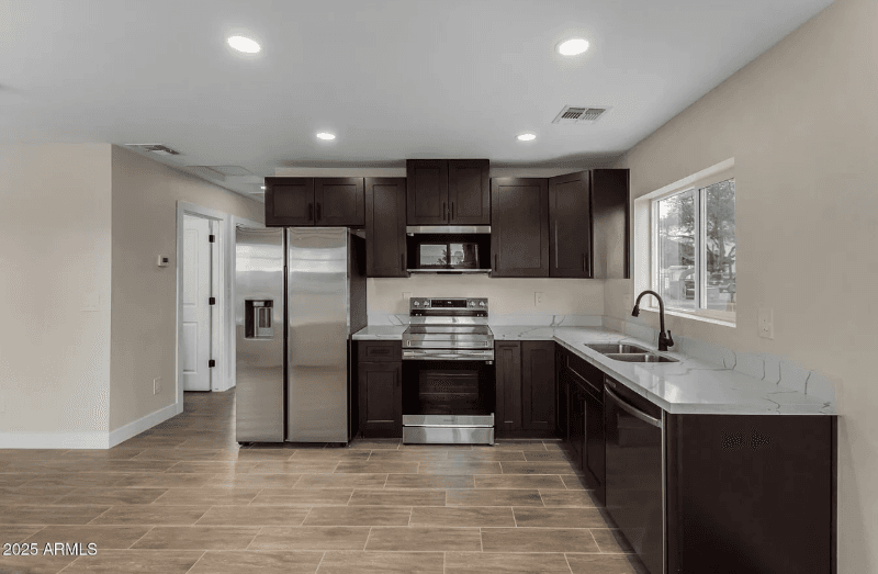 Phoenix Multiplex: 1009 S 17th Ave
