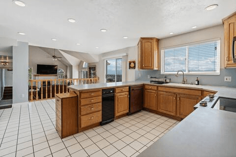 Holladay Townhome: 6282 South Heughs Canyon Way