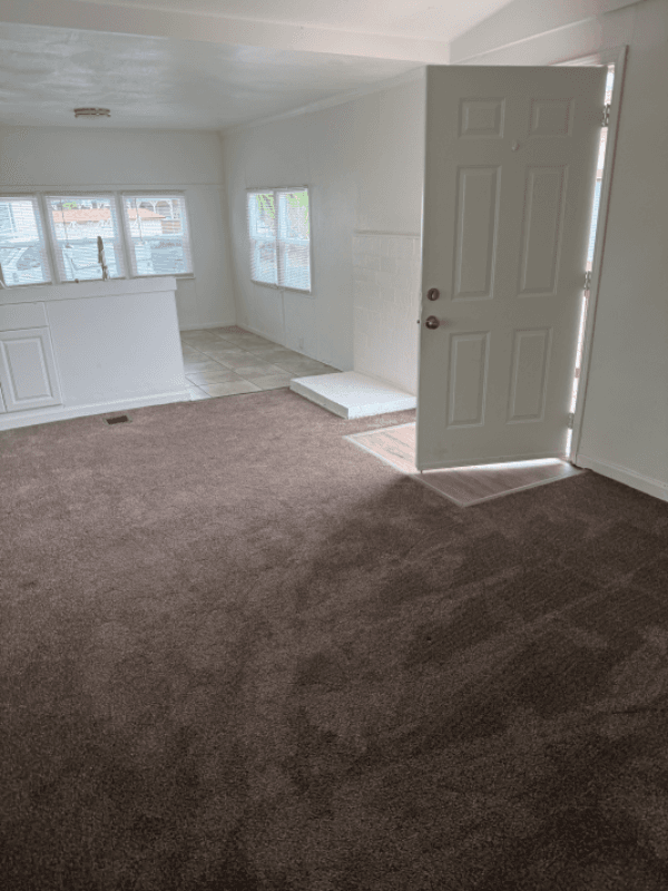 Oakley House: 5625 Sandmound Blvd