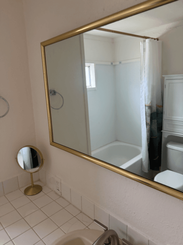 Oakley House: 5625 Sandmound Blvd