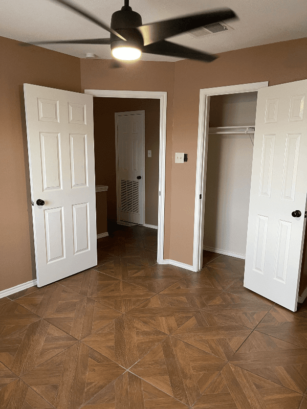 Laredo Condo: 8911 McPherson Rd