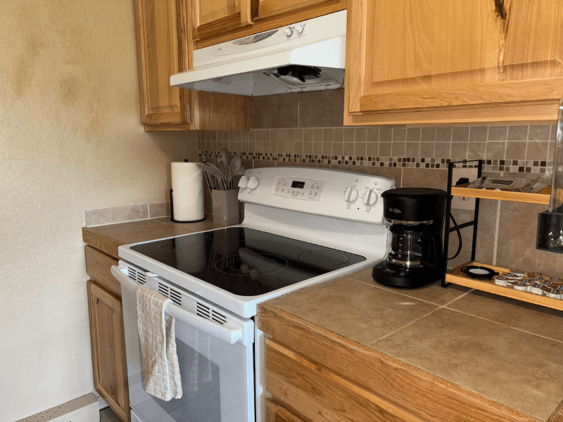 Anchorage Apartment: 3520 E. 42nd Avenue