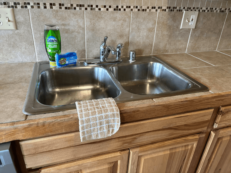 Anchorage Apartment: 3520 E. 42nd Avenue