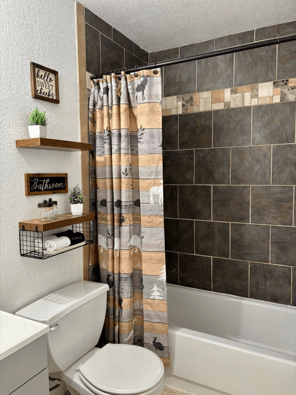 Anchorage Apartment: 3520 E. 42nd Avenue